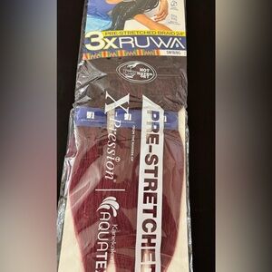 X-Pression Pre-Stretched 5X Row Hot Water Set - Burgundy/White